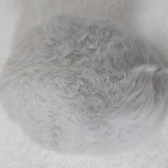 NWT Faux Fur Cloche Fuzzy Light Grey Adjustable Bucket Hat - Picture 4 of 9